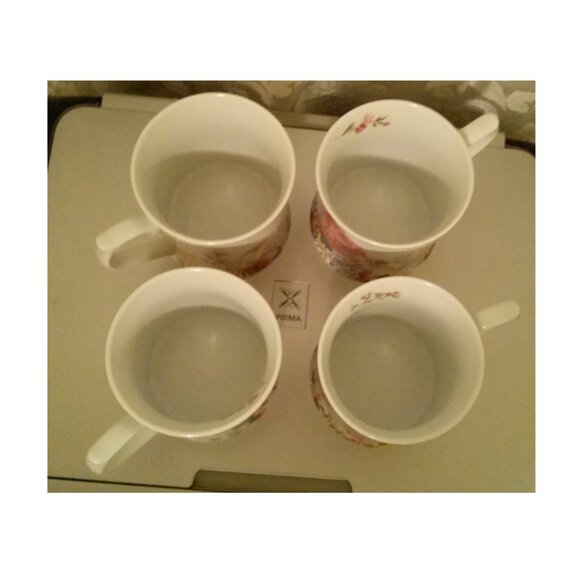 R Table by Rosanna, Set of 4 Cups, Floral Design - Picture 3 of 5